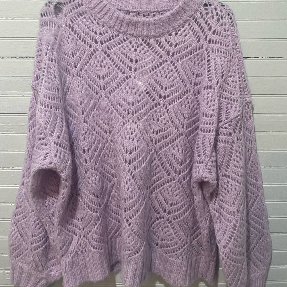 Brand New w/ Tags Ladies American Eagle Crochet Lace Sweater Lilac Purple Large